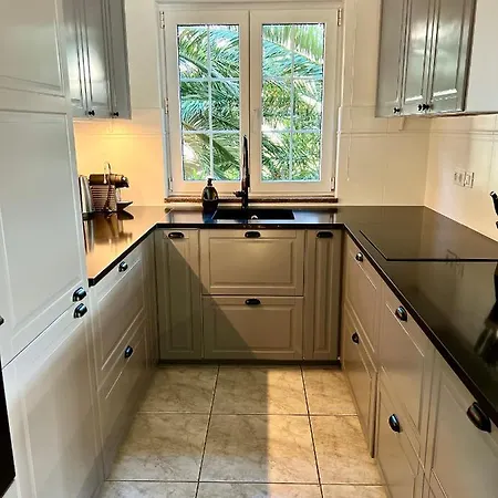 Apartman Romana Ii *